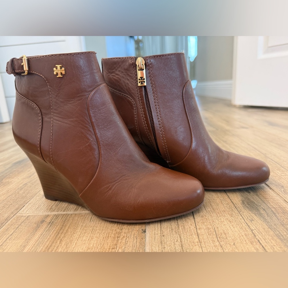 Tory Burch Chestnut Leather Ankle Booties